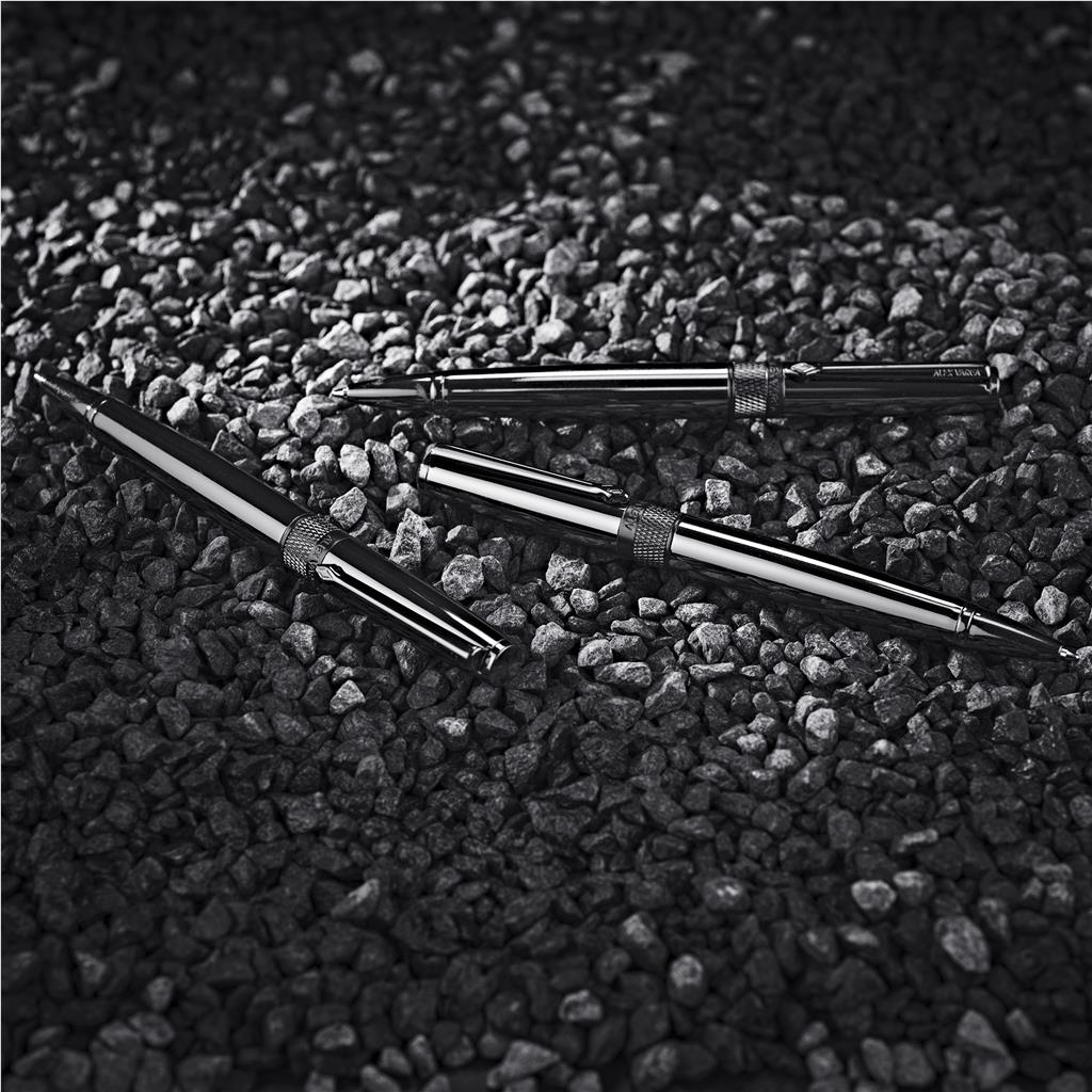 AV-19172-B_LIFESTYLE-NO-LOGO