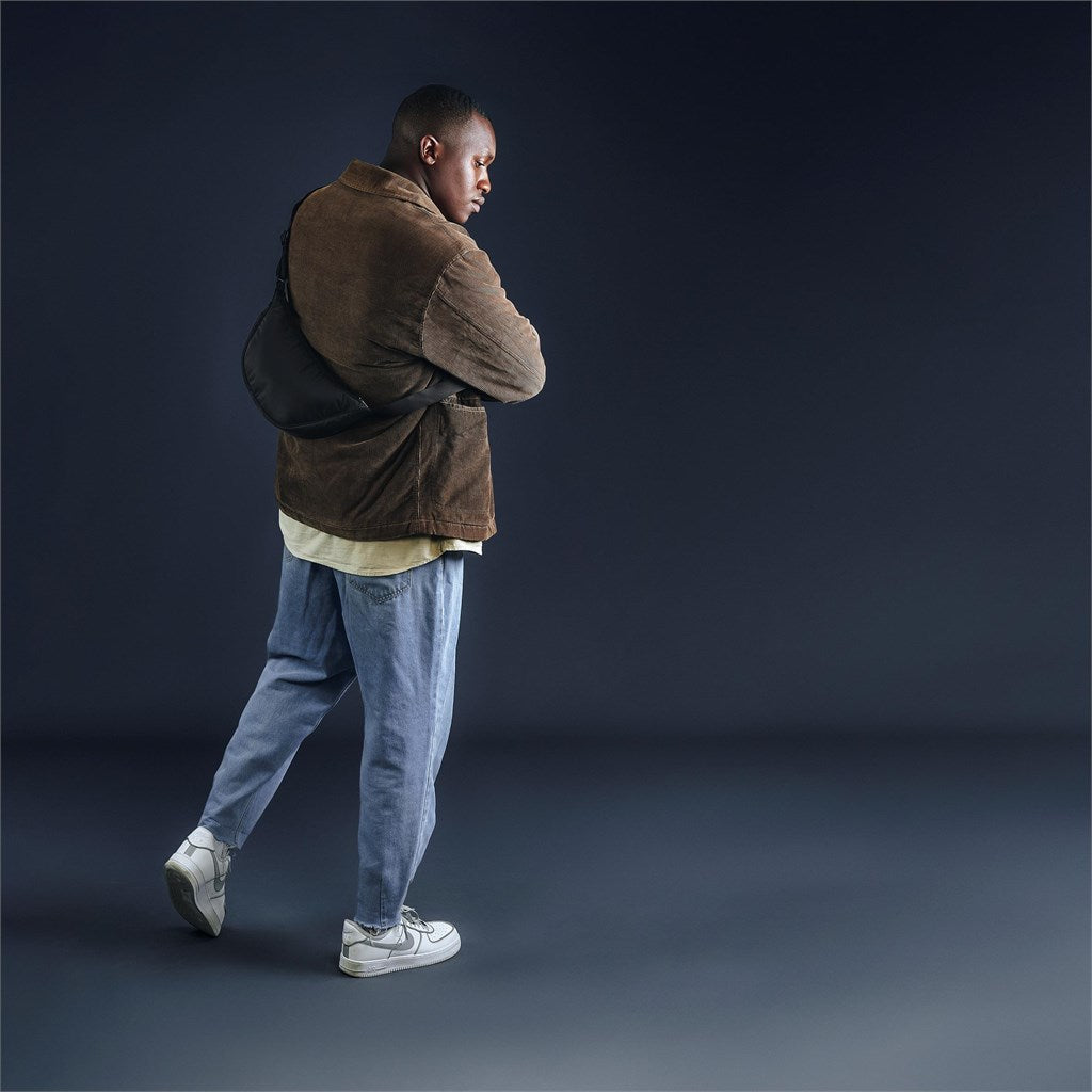 BG-SD-437-B-LIFESTYLE-16-NO-LOGO