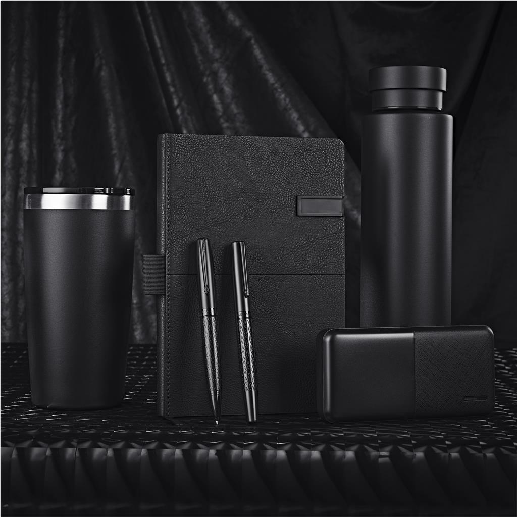 GF-AV-994-B_LIFESTYLE-NO-LOGO