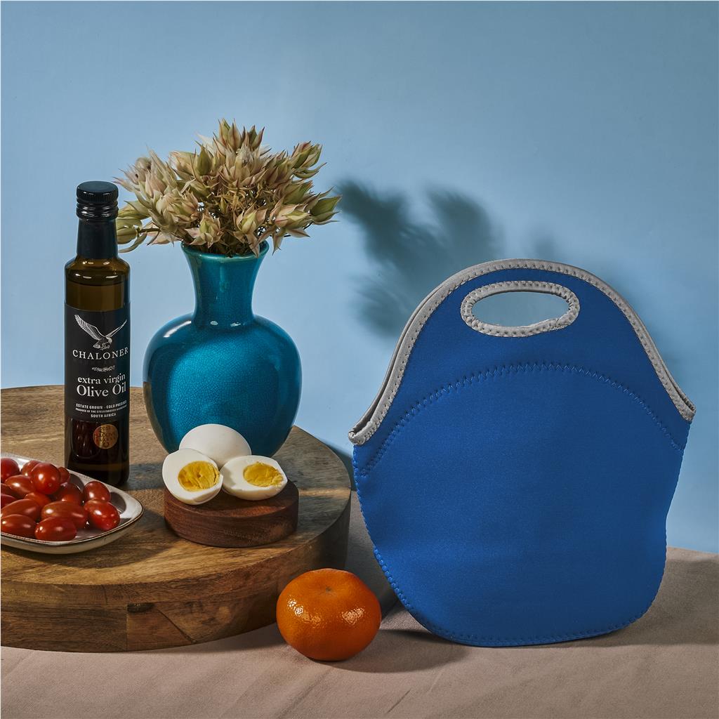 KOOSH-8399-BU_LIFESTYLE-NO-LOGO