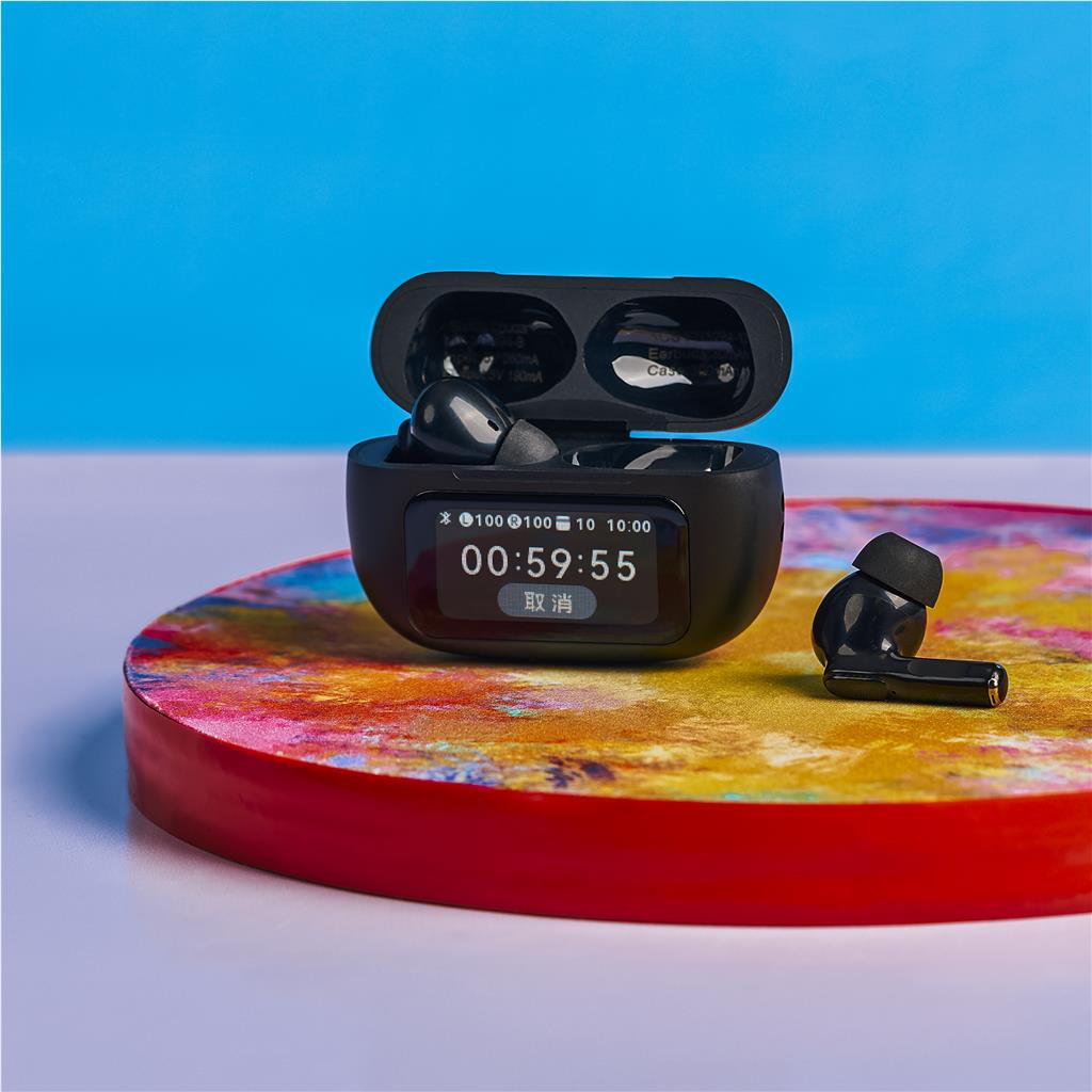 MT-SC-494-B-BL_LIFESTYLE-NO-LOGO