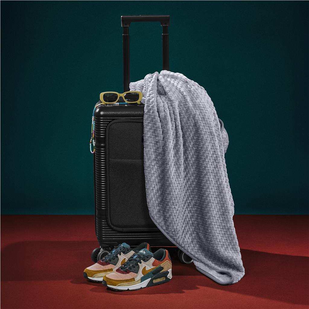 PC-SD-165-B-GY_LIFESTYLE-NO-LOGO