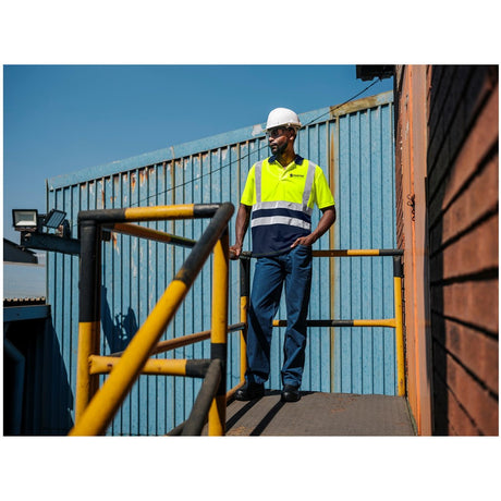 ALT-1402-Y_LIFESTYLE03-LOGO