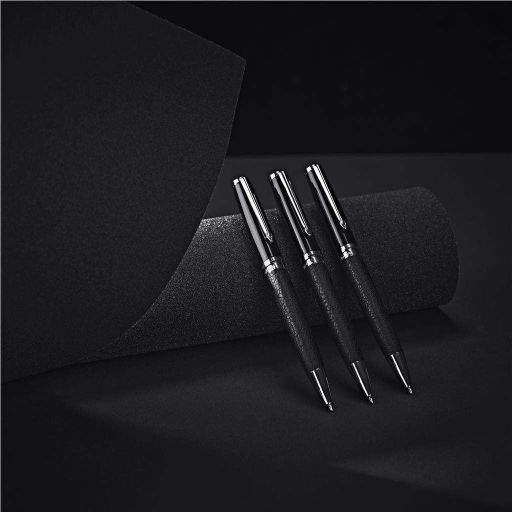 AV-19162-B_LIFESTYLE-NO-LOGO