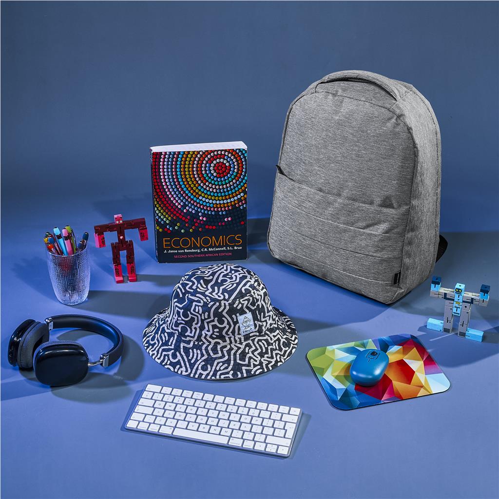 BG-SC-495-B-GY_LIFESTYLE-NO-LOGO