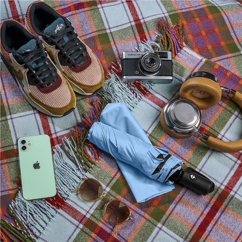 UM-SD-29-B-LT_LIFESTYLE-NO-LOGO